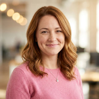 Emily Watson, Head of Customer Support at Photon Rendis, profile image